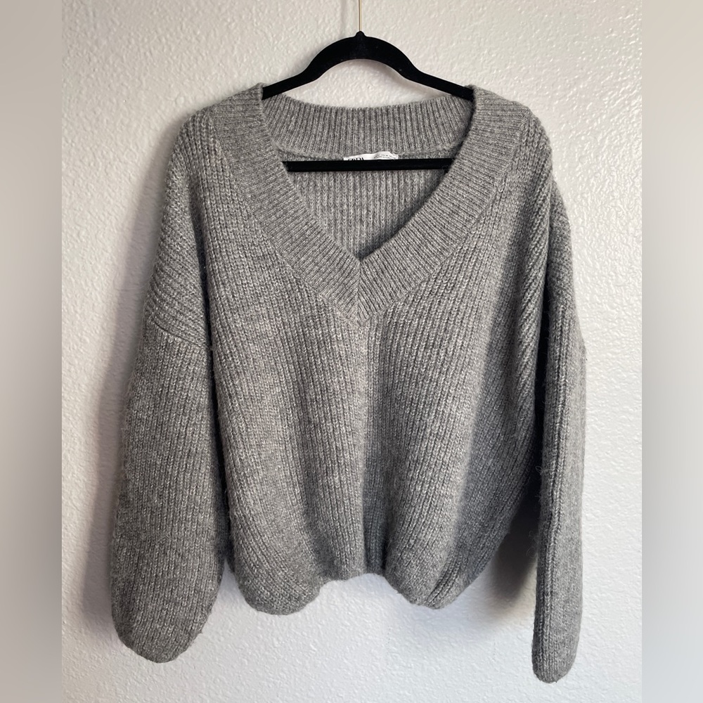V-Neck sweater